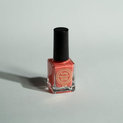 Saba Hibiscus Red is a henna-inspired breathable nail polish. A bold, earthy red that flatters all skin tones. Toxin-free, vegan, and nail-friendly.